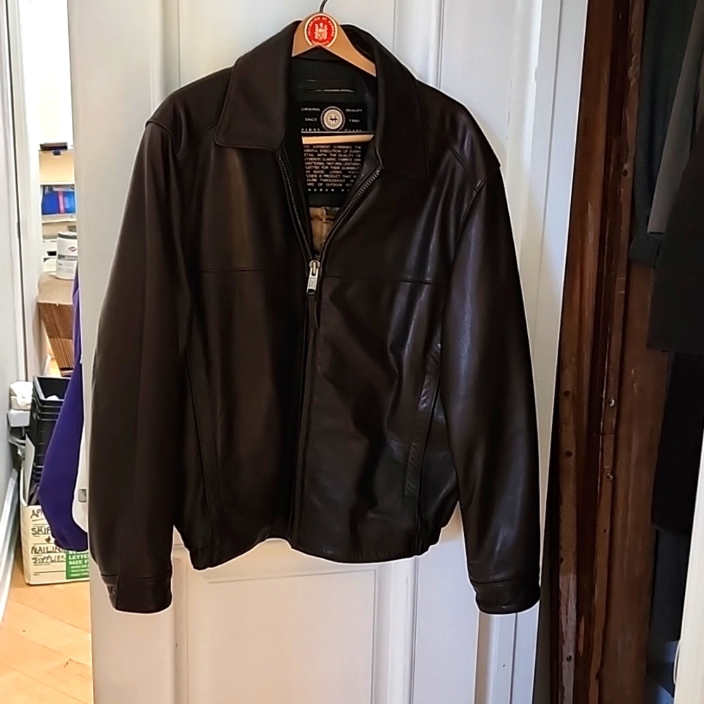 Leather jacket-mens size M. Dark brown, high quality real leather.